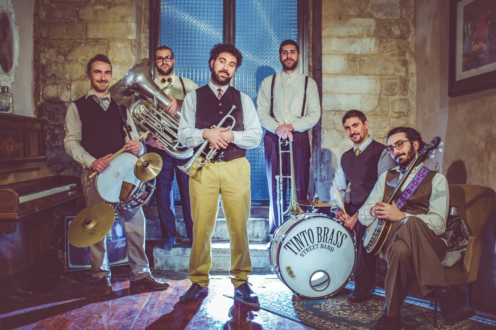 TINTO BRASS BAND | STREET PERFORMANCES