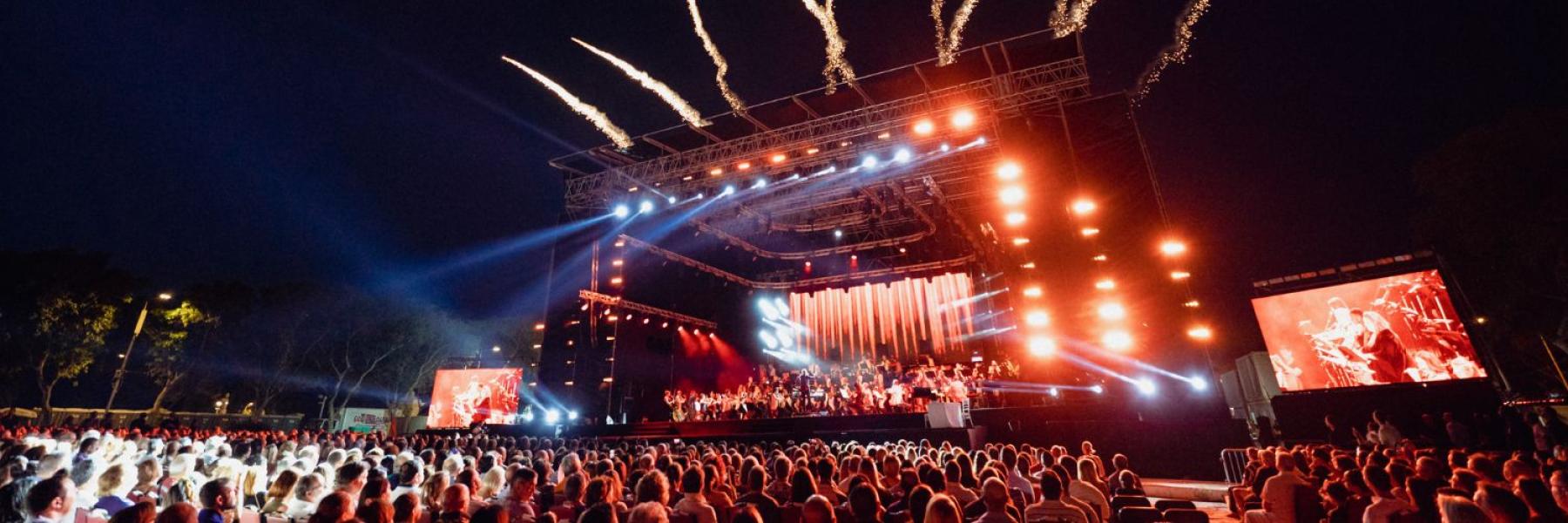 The BBC Concert Orchestra presents Abba vs. BeeGees